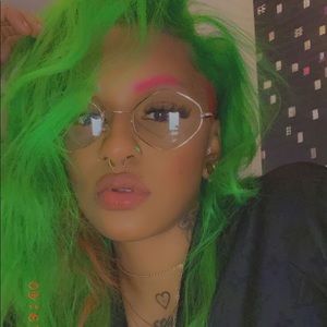 Meet your Posher, Kailah